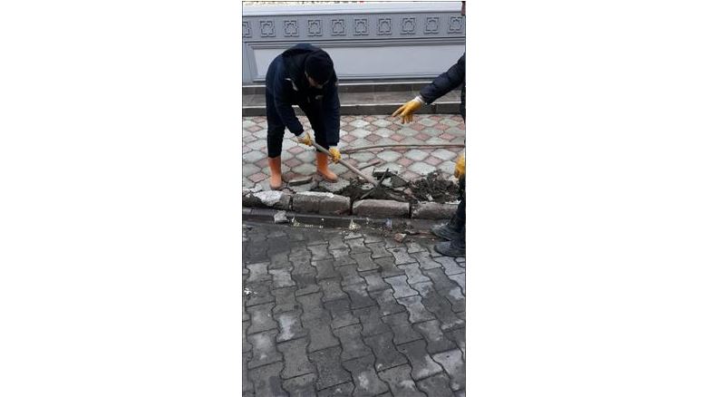 Keşapta Bozulan kaldırımlar onarılıyor